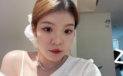 桃子老师与四个学生